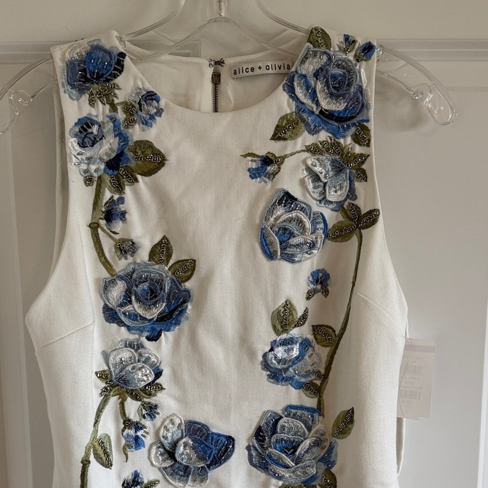 NWT Alice & Olivia Clyde Embellished Sleeveless Dress Size 2 - Picture 3 of 10